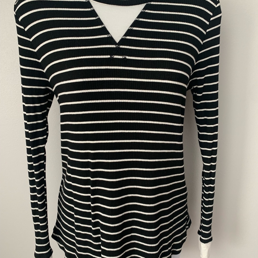 Cherish Striped Ribbed Top - Picture 13 of 15